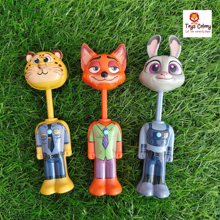 Kids Toothbrush with Animal Closing Cap (Pack of 1 Brush)