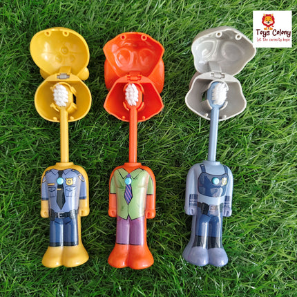 Kids Toothbrush with Animal Closing Cap (Pack of 1 Brush)