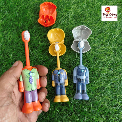 Kids Toothbrush with Animal Closing Cap (Pack of 1 Brush)