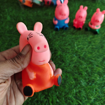 Squeeze Peppa Family Toy Set – Pack of 4