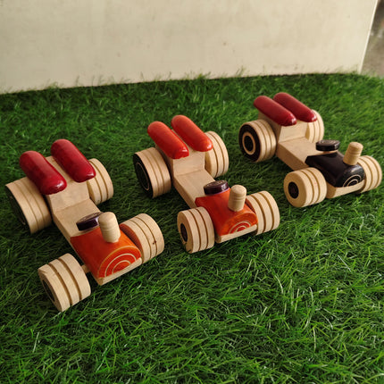 Wooden Tractor Toy (Pack of 1 Toy)
